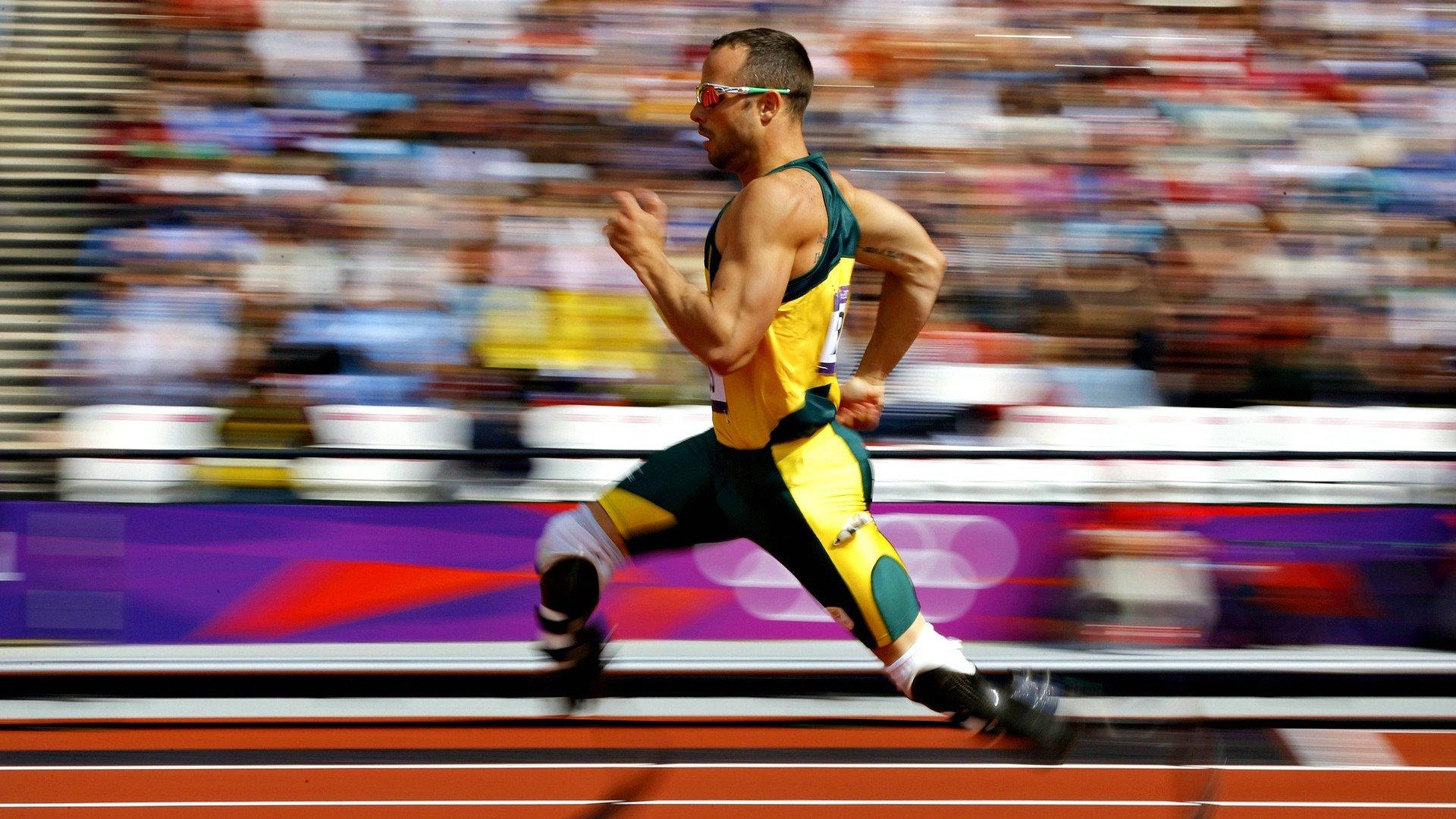 大型户外绳索探险，攀爬尖峰突破极限，户外 绳索